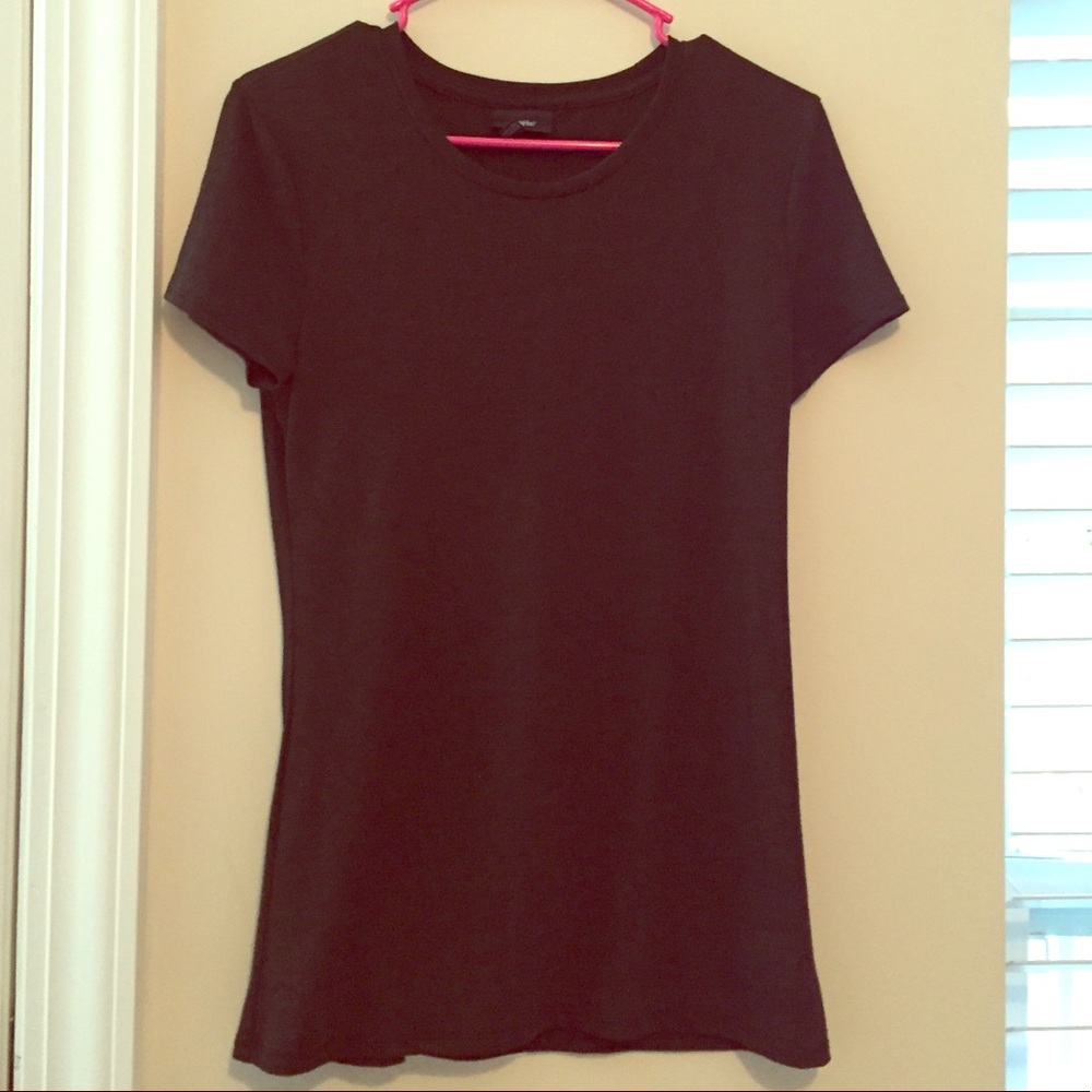 Green slinky tee shirt